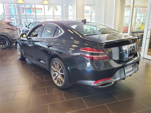 2023 Genesis G70 3.3T RWD