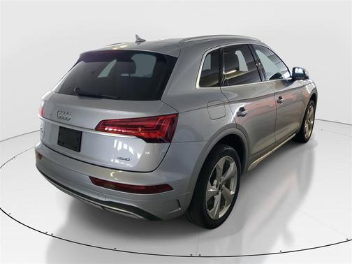 2021 Audi Q5 45 Premium Plus