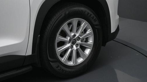Wind Chill Pearl 2026 Toyota Grand Highlander XLE