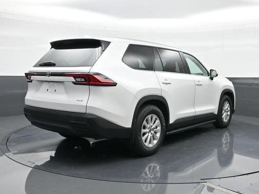 Wind Chill Pearl 2026 Toyota Grand Highlander XLE