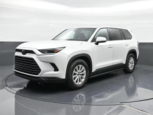 Wind Chill Pearl 2026 Toyota Grand Highlander XLE