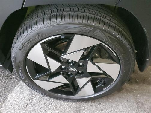 2025 Hyundai KONA Limited