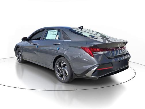 Ecotronic Gray 2026 Hyundai ELANTRA Limited