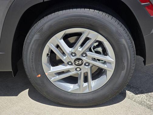 Ecotronic Gray 2026 Hyundai TUCSON SE