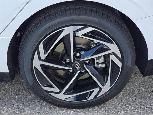 2026 Hyundai SONATA SEL