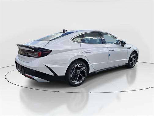 2026 Hyundai SONATA SEL