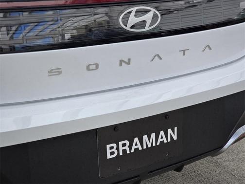 2026 Hyundai SONATA SE