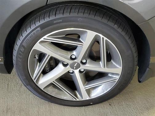 2024 Genesis G80 2.5T AWD