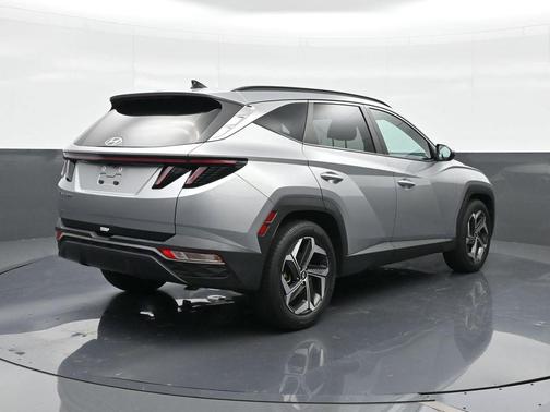 Shimmering Silver 2023 Hyundai TUCSON SEL