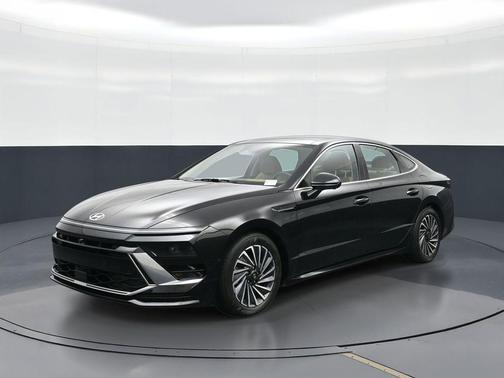Onyx Black 2024 Hyundai SONATA Hybrid Limited