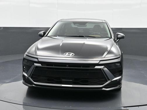 Onyx Black 2024 Hyundai SONATA Hybrid Limited