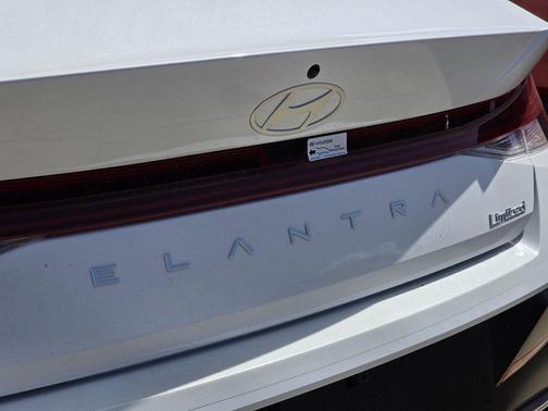 2026 Hyundai ELANTRA HEV Limited