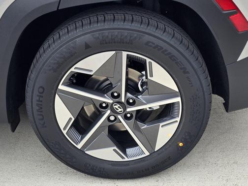 Shimmering Silver 2026 Hyundai TUCSON SEL