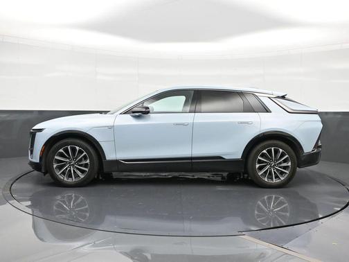 Nimbus Metallic 2024 Cadillac LYRIQ Sport