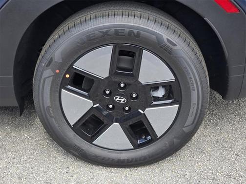 2025 Hyundai SANTA FE SEL 2.4
