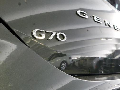 2023 Genesis G70 3.3T RWD