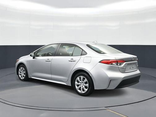 Classic Silver Metallic 2023 Toyota Corolla LE