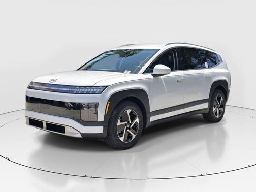 Snow White Pearl 2026 Hyundai IONIQ 9 SE