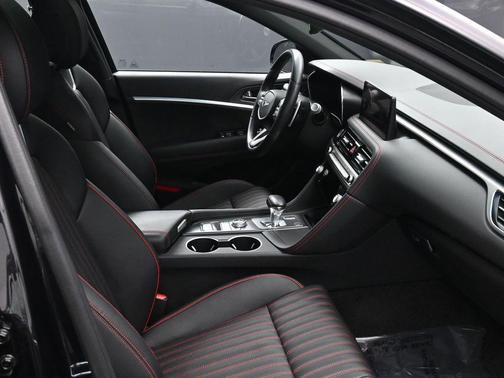 2024 Genesis G70 3.3T RWD Sport Advanced