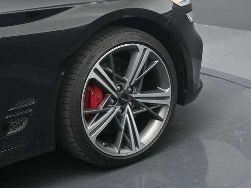 2024 Genesis G70 3.3T RWD Sport Advanced