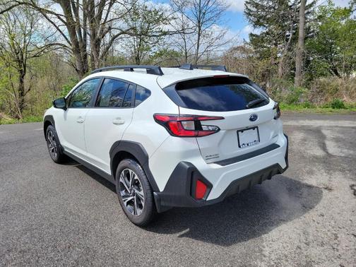 Crystal White Pearl 2025 Subaru Crosstrek Premium