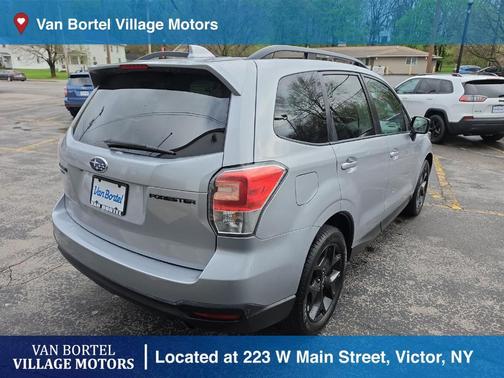 Ice Silver Metallic 2018 Subaru Forester 2.5i Premium