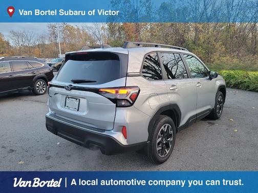 2025 Subaru Forester Premium