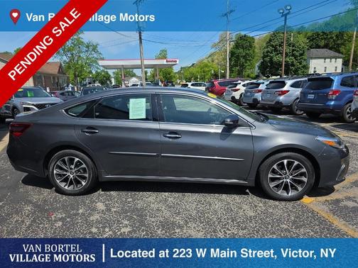 2018 Toyota Avalon XLE