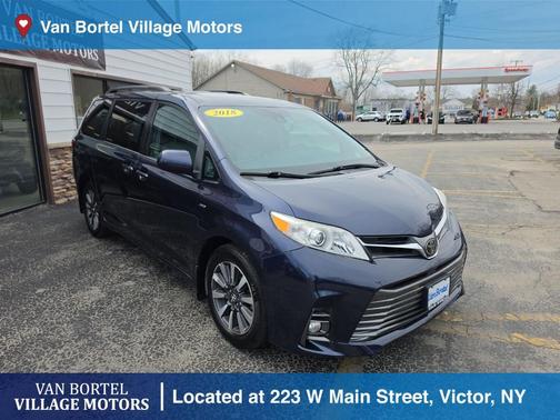 2018 Toyota Sienna XLE