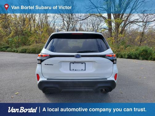 2025 Subaru Forester Premium