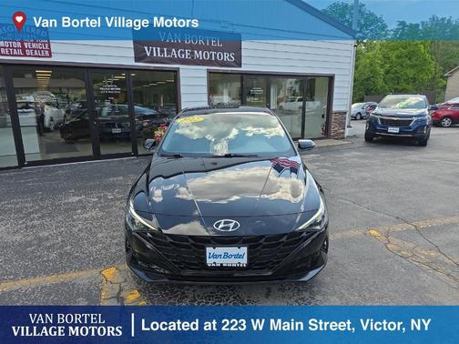 2022 Hyundai ELANTRA SEL