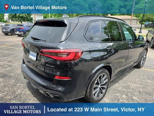 Black Sapphire Metallic 2023 BMW X5 xDrive40i