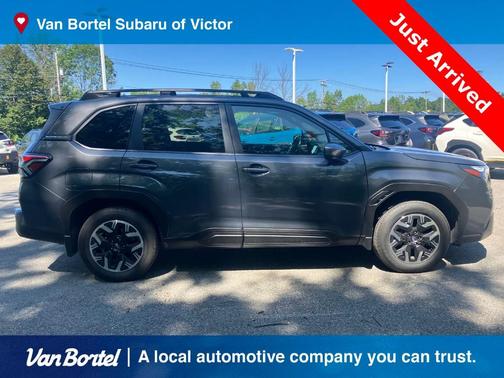 2025 Subaru Forester Premium
