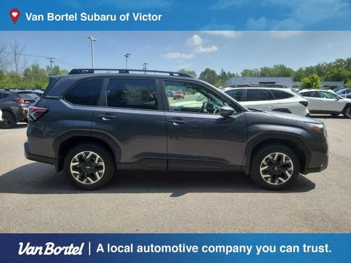 2025 Subaru Forester Premium