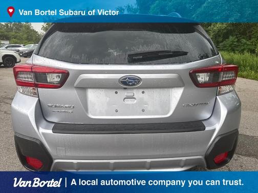 Ice Silver Metallic 2022 Subaru Crosstrek Premium
