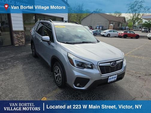Ice Silver Metallic 2021 Subaru Forester Premium