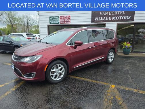 2020 Chrysler Pacifica Touring-L