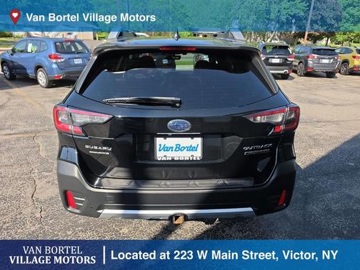 Crystal Black Silica 2020 Subaru Outback Touring XT