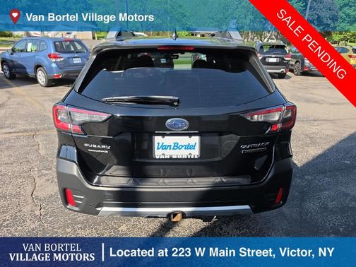Crystal Black Silica 2020 Subaru Outback Touring XT