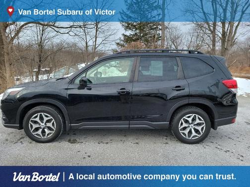 2022 Subaru Forester Premium