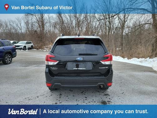 2022 Subaru Forester Premium