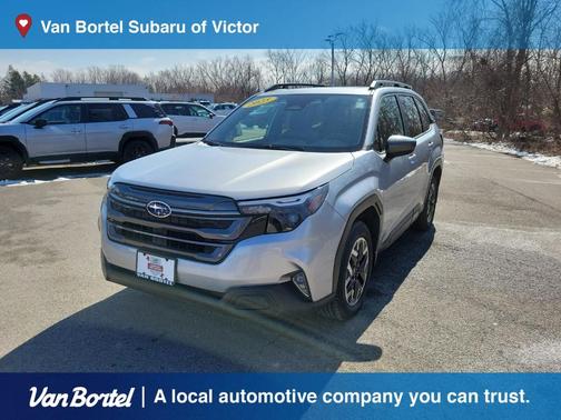 Ice Silver Metallic 2025 Subaru Forester Premium