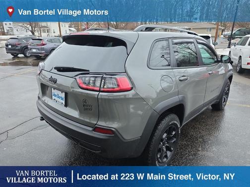 2022 Jeep Cherokee X