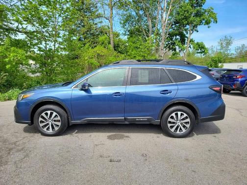 Abyss Blue Pearl 2022 Subaru Outback Premium