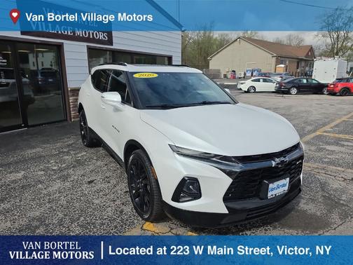 Iridescent Pearl Tricoat 2020 Chevrolet Blazer RS