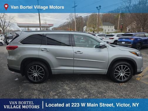 2018 Toyota Highlander SE