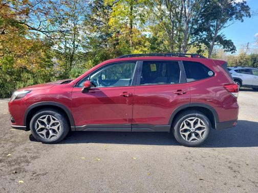 2022 Subaru Forester Premium