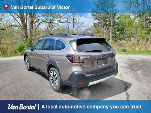 Brilliant Bronze Metallic 2023 Subaru Outback Limited