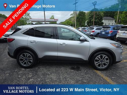 2020 Ford Escape SEL