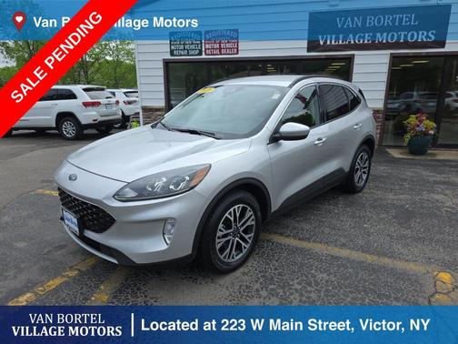 2020 Ford Escape SEL
